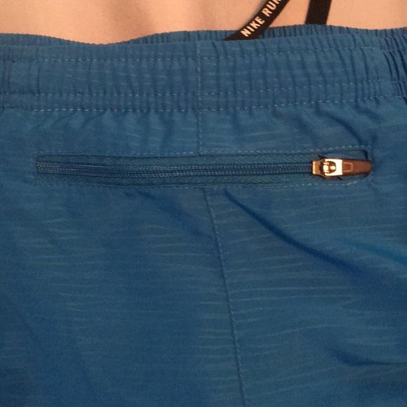 Selling xs Nike running shorts - Picture 3 of 4